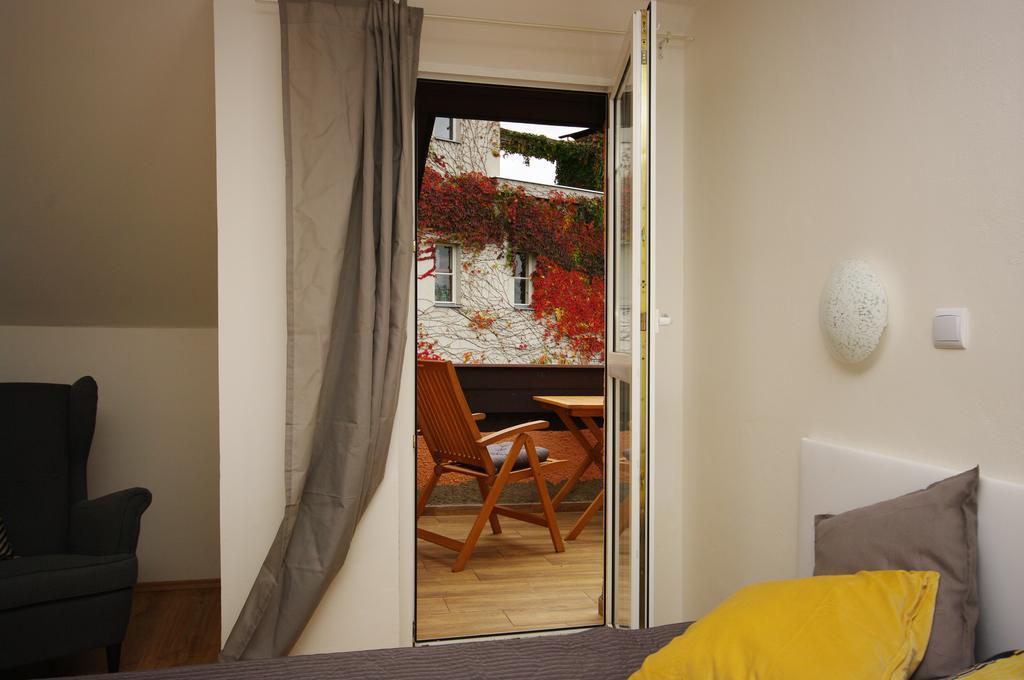 Cozy Gardens Apartments In Prague Ngoại thất bức ảnh