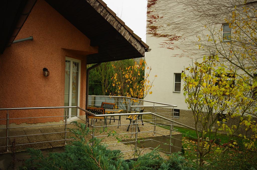 Cozy Gardens Apartments In Prague Ngoại thất bức ảnh