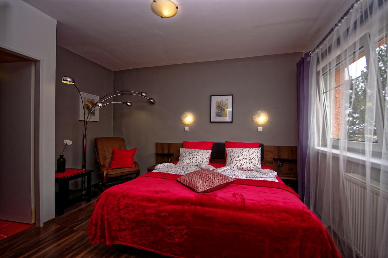 Cozy Gardens Apartments In Prague Ngoại thất bức ảnh